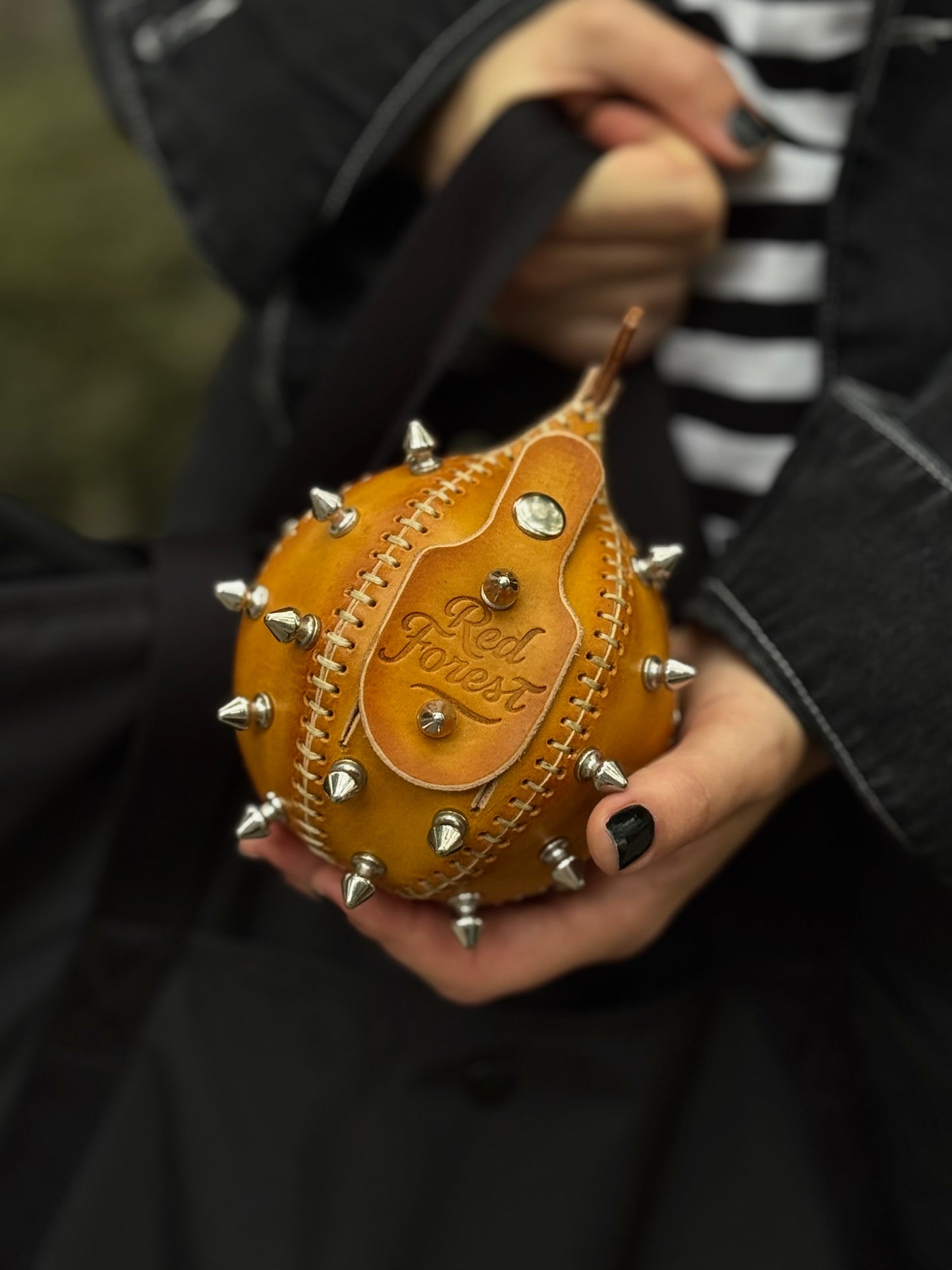 Handmade Leather Puffer FishKeychain with Storage | Functional Leather Keychain