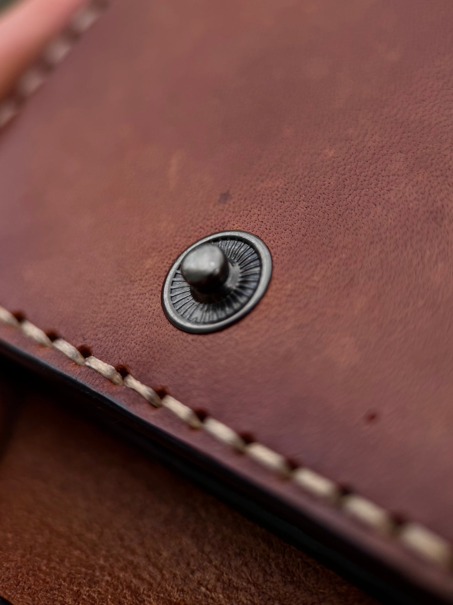 Handmade leather Money Clip with Coin Pocket | Vegetable Tanned Leader