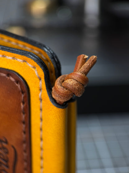Handmade Leather Cardholder with Lace Mechanism | 6 Card Slots