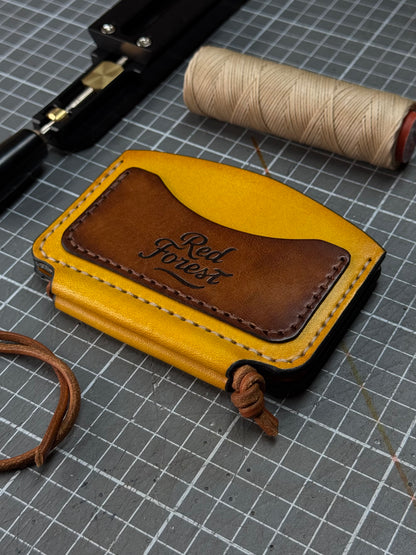 Handmade Leather Cardholder with Lace Mechanism | 6 Card Slots