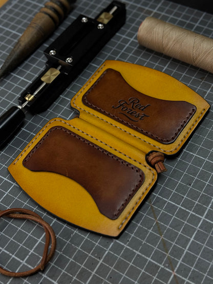Handmade Leather Cardholder with Lace Mechanism | 6 Card Slots